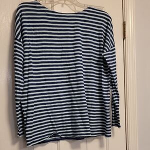 Make Offer - J. Jill Navy Ane Light Blue Striped Top Like New